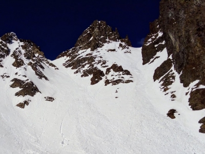 Nokhu Crags, South